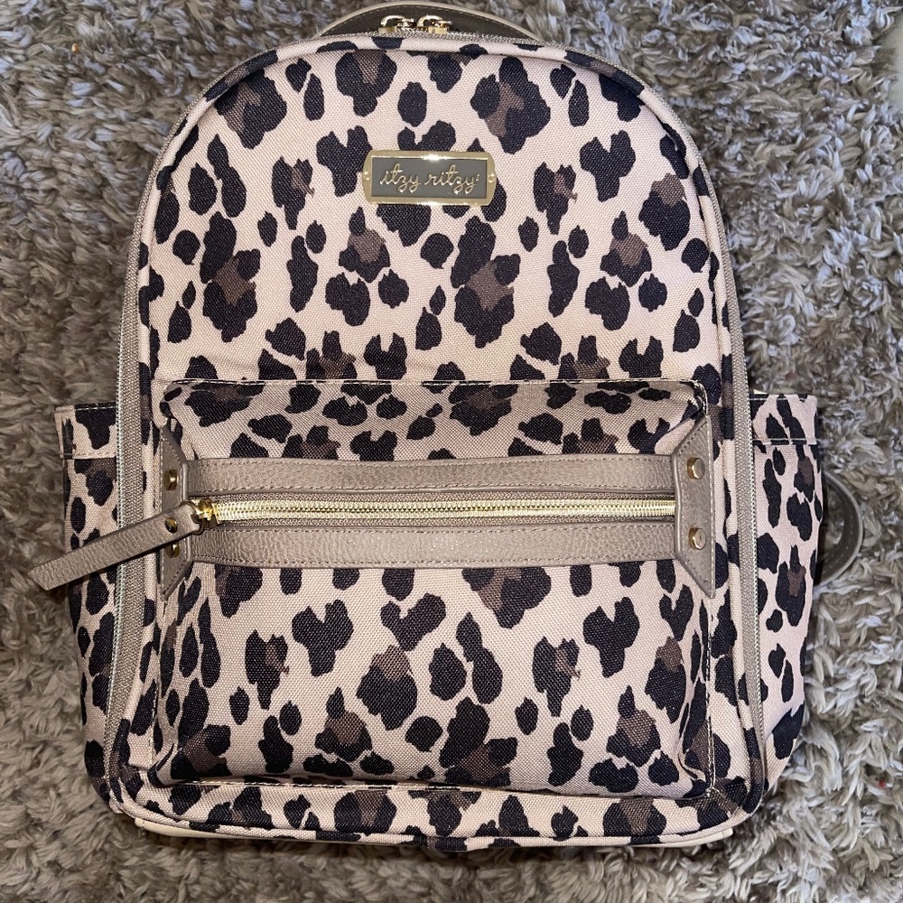 Itzy Ritzy leopard mini